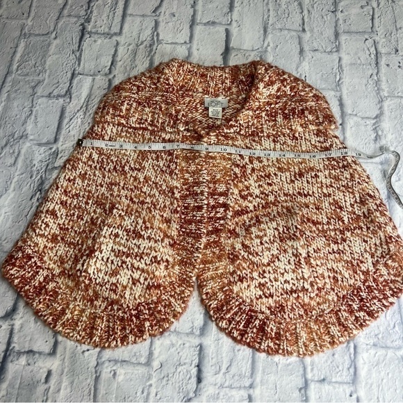 Ann Taylor wool poncho, cape - Picture 5 of 12